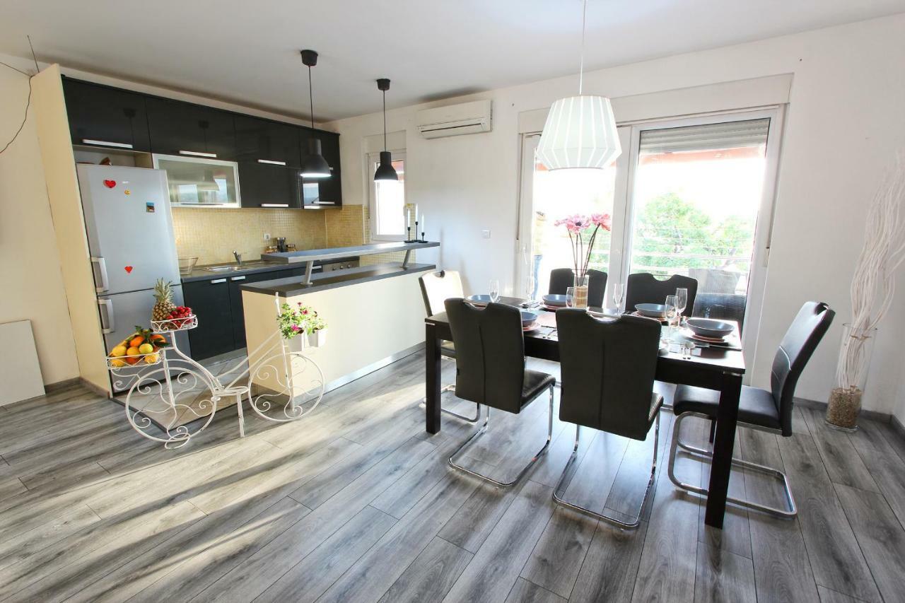 Apartment Podstrana Zewnętrze zdjęcie